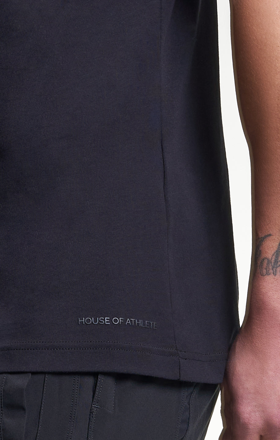 Logo V-Neck Tee Black