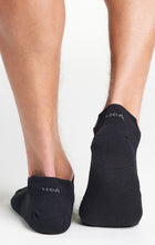 Load image into Gallery viewer, Men&#39;s No-Show Socks Black
