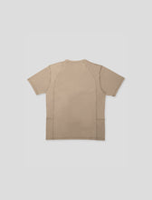 Load image into Gallery viewer, The Men&#39;s Performance HOA Pocket Tee Muddy
