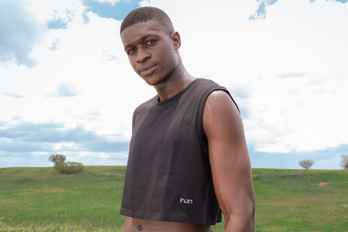 Comfort Crop Cut-Off Tee Black